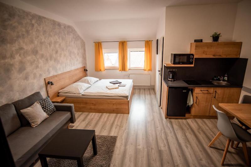 Double Room with Private Bathroom image 3