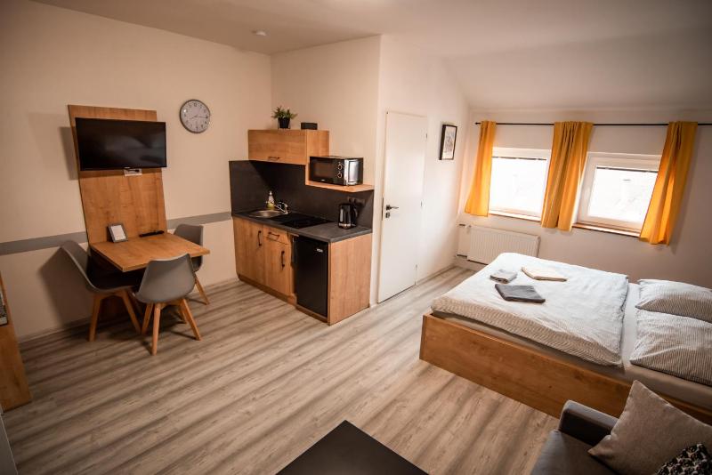 Double Room with Private Bathroom image 4