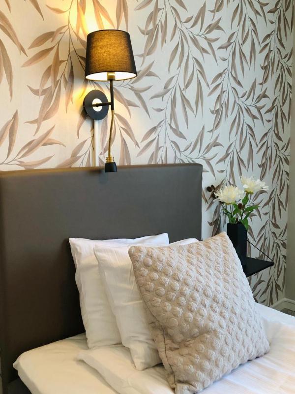 Standard Single Room image 4