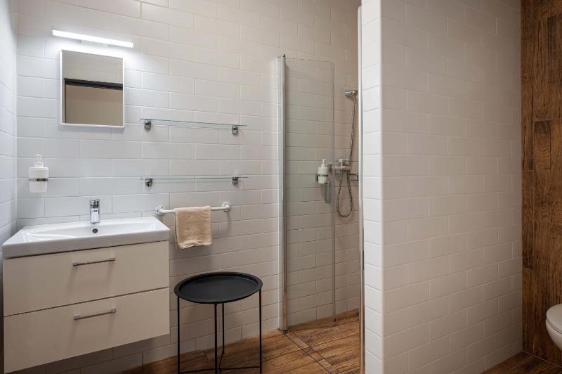 Superior Family Room image 2