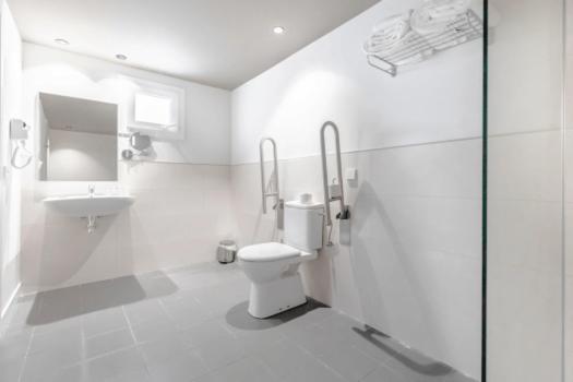 Double Room Ground Floor image 3