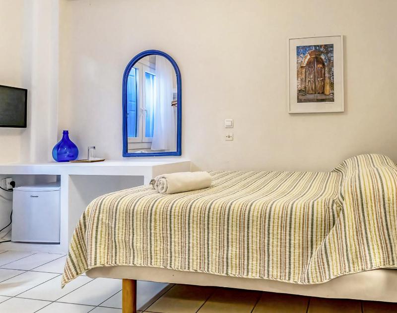 Single Room image 4