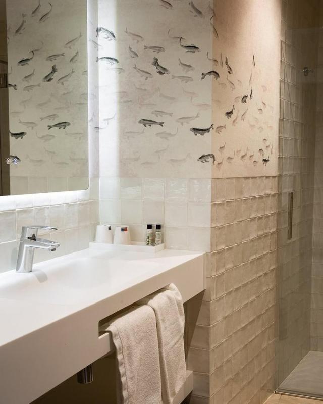 Deluxe Double or Twin Room with City View image 2