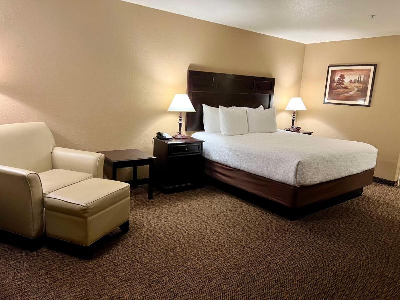 King Room image 4