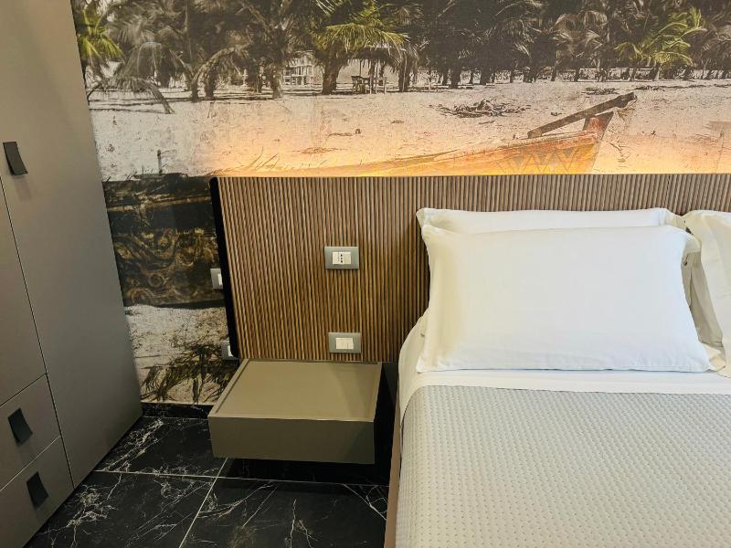 Double Room with Private Bathroom image 1