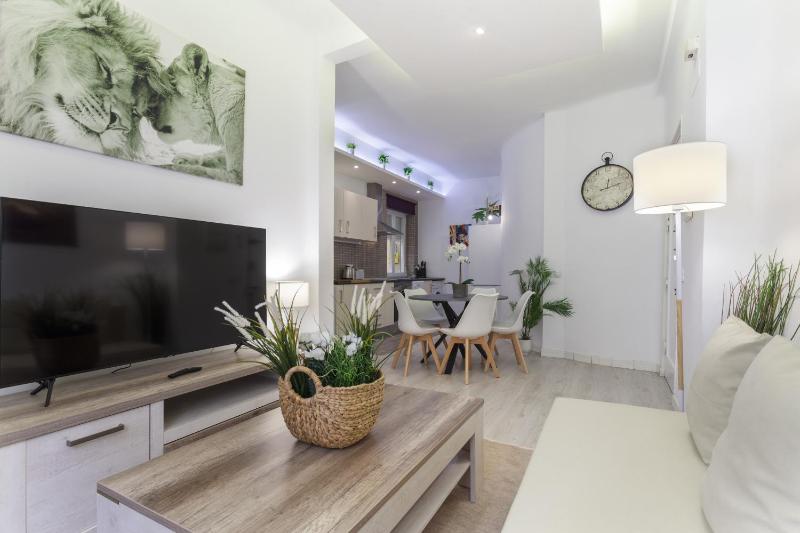 Three-Bedroom Apartment III image 1