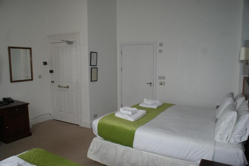 Keppels Head Hotel - image 44