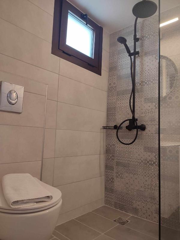 Double Room image 1