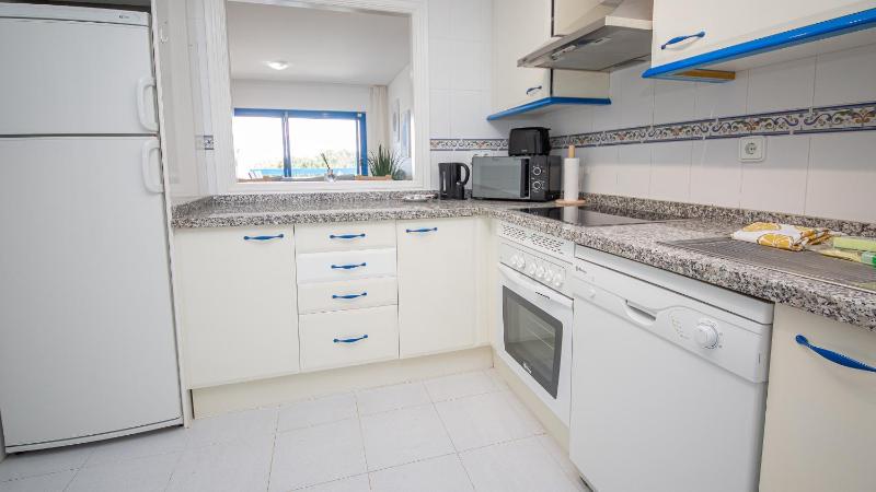Duquesa Suites 305 - image 18