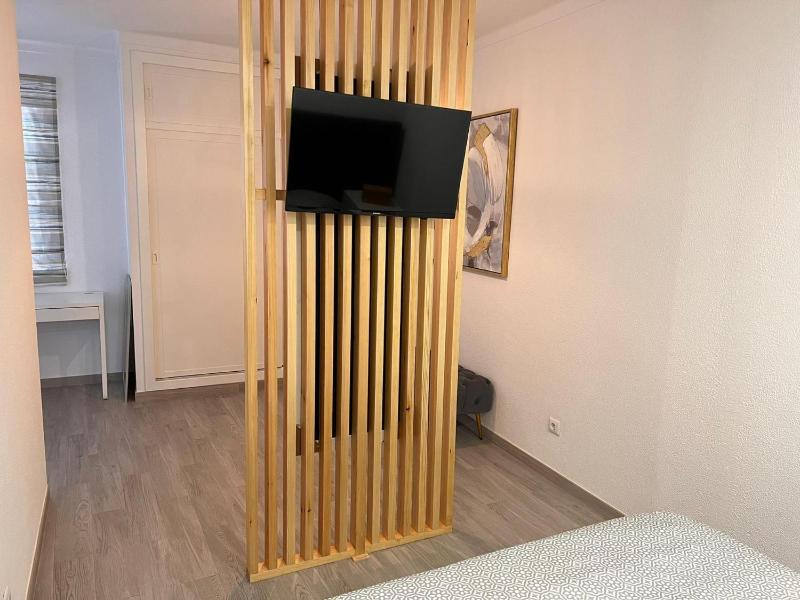 Golden house - image 6