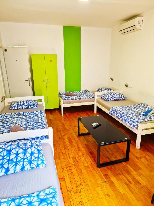 CroParadise Hostel - image 12
