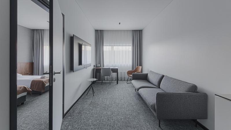 Superior Suite image 2