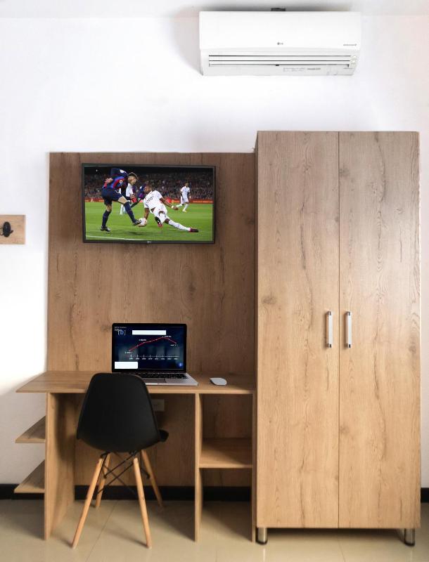 Sixth House Suite - image 7