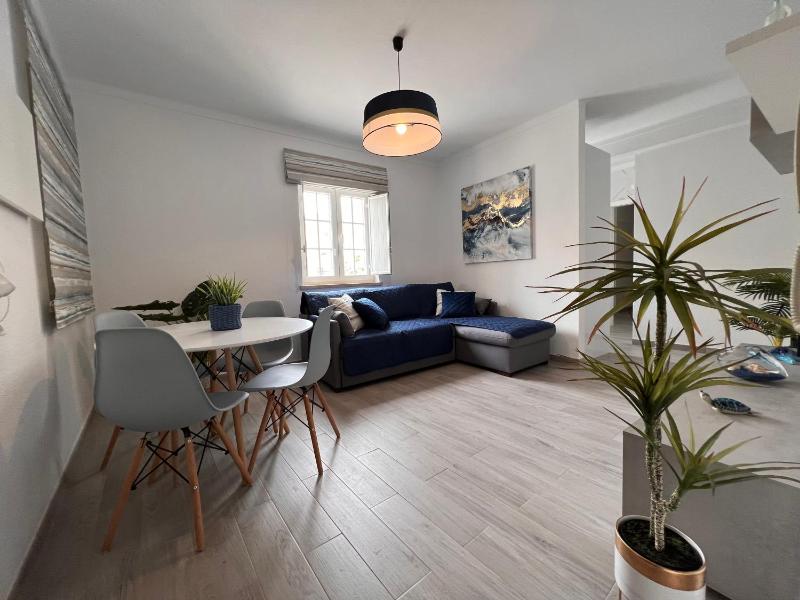 Golden house - image 11