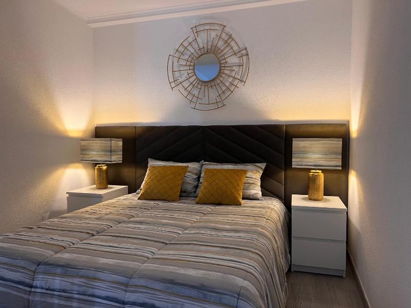 Golden house - image 22