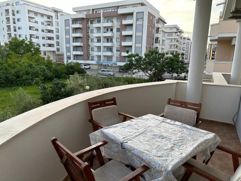 One-Bedroom Apartment with Balcony image 2