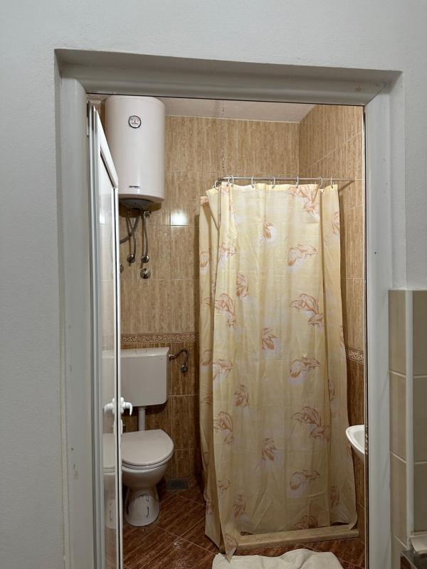 One-Bedroom Apartment with Balcony image 1