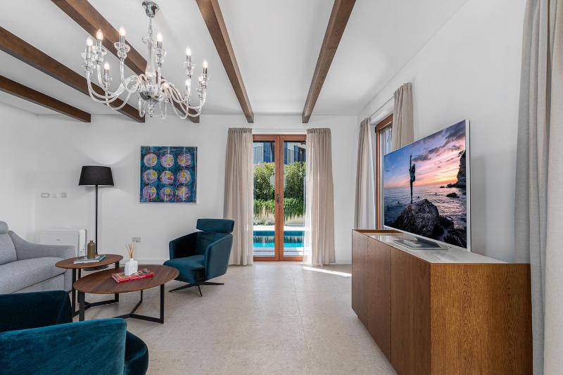 Belsize Villas - image 6