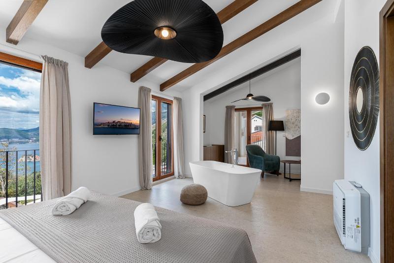 Belsize Villas - image 5