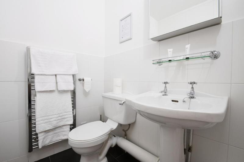 Superior Double Room image 2