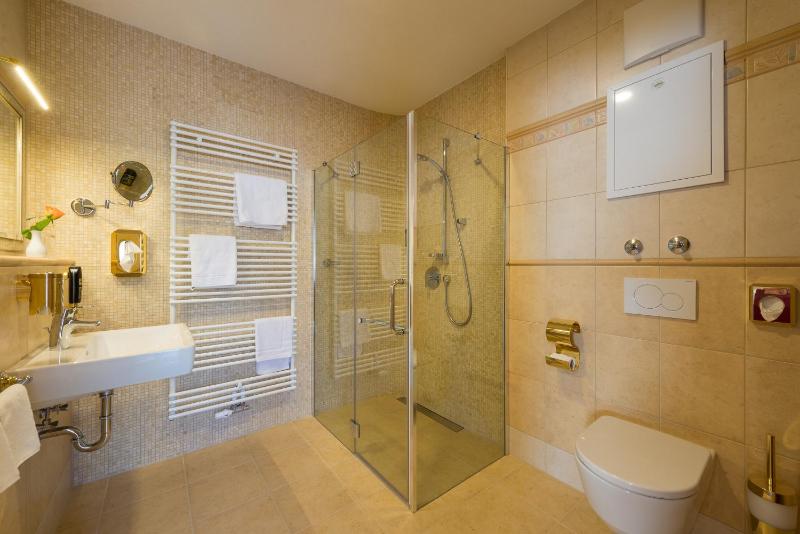 Junior Suite with Terrace image 1