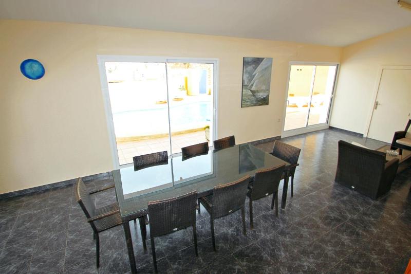 Angevic - a delightful villa located in the town of Moraira - image 12