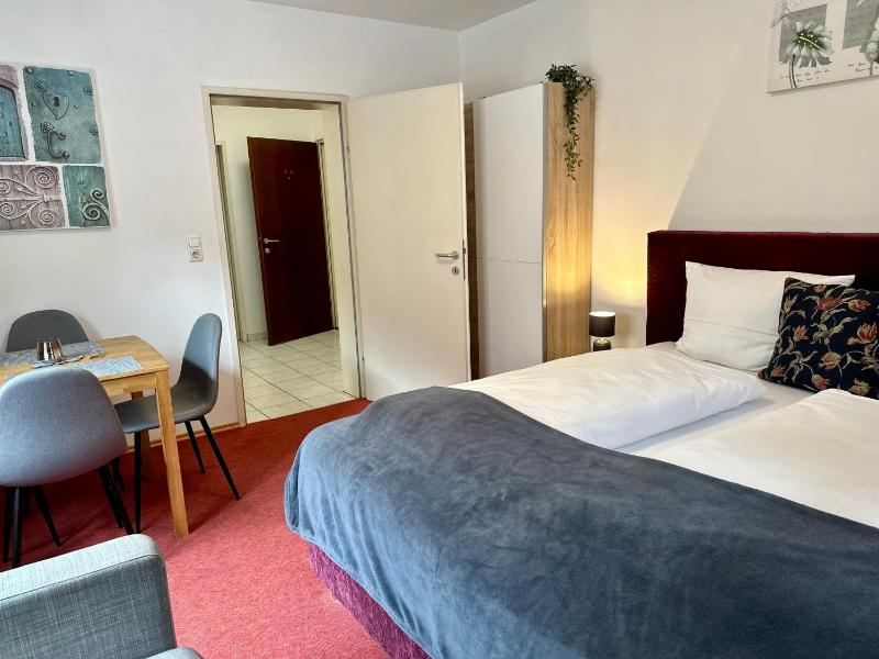 One-Bedroom Apartment image 1