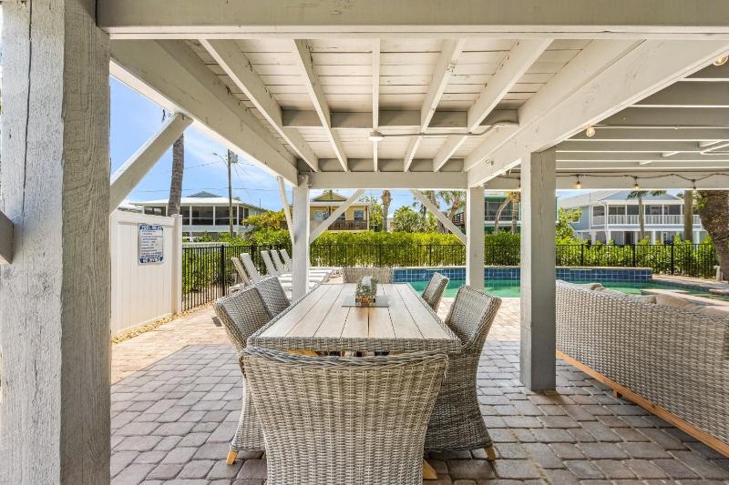 Shells N Sunshine! Getaway Destination Just Minutes from the White Sandy Beaches of Fort Myers! home - image 41