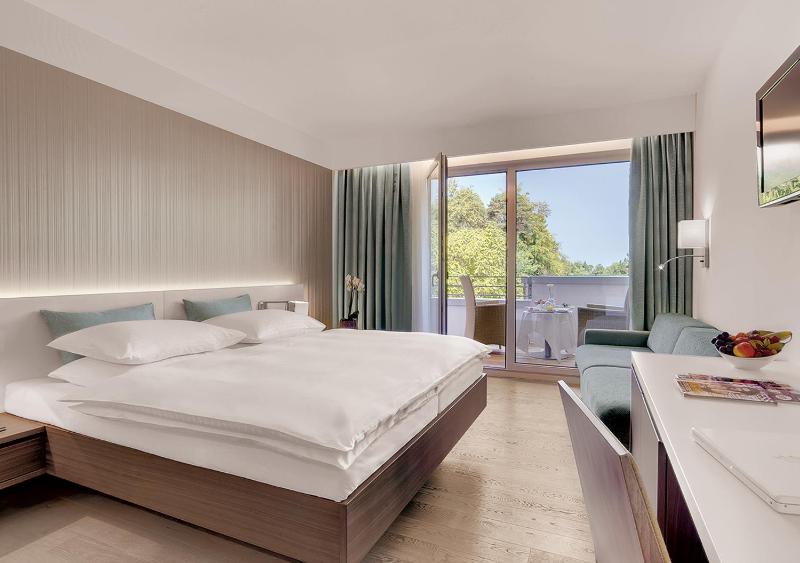 Design Double Room with Balcony image 3