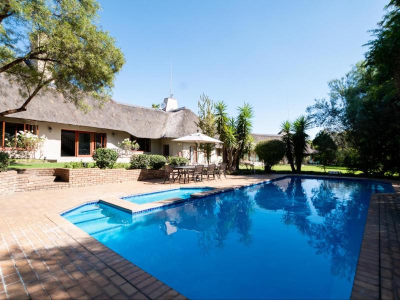Celtis Manor Guesthouse - image 1