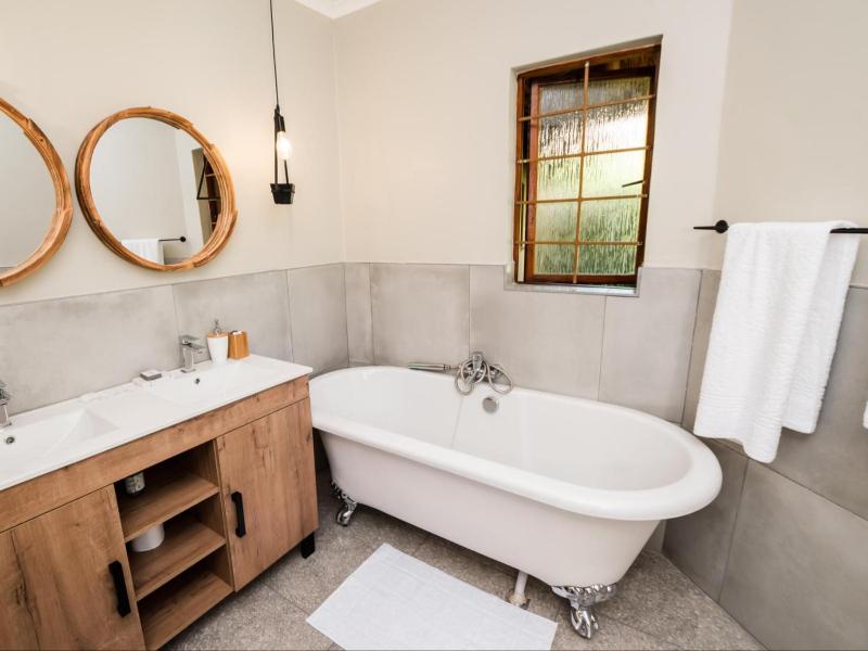 Celtis Manor Guesthouse - image 16