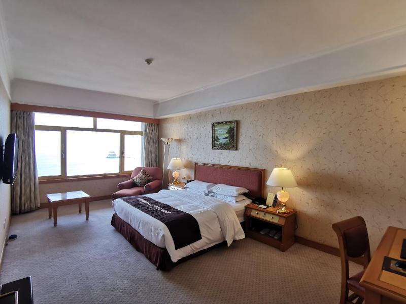 Qingdao Oceanwide Elite Hotel - image 40