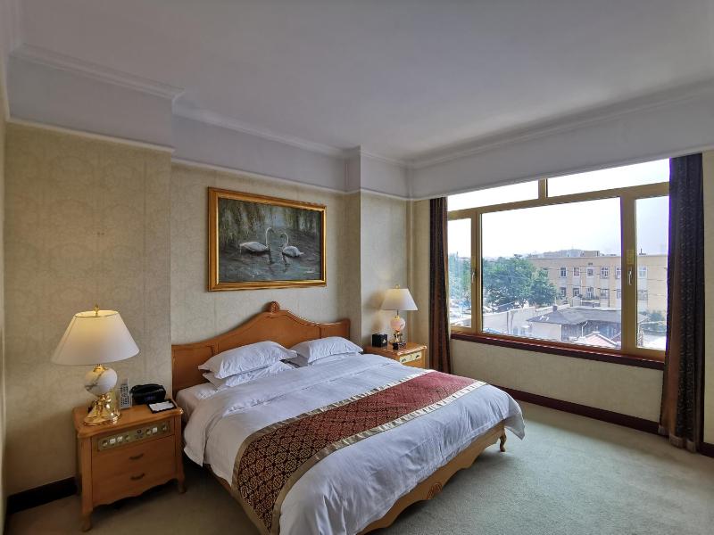Qingdao Oceanwide Elite Hotel - image 44