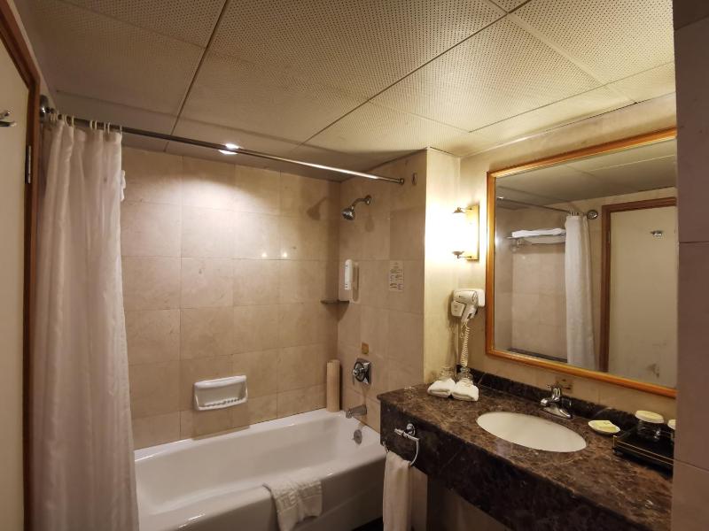 Qingdao Oceanwide Elite Hotel - image 28