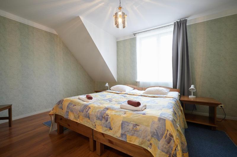 Budget Double Room image 3