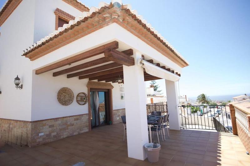 CASA CARMEN - Preciosa villa en Nerja Images