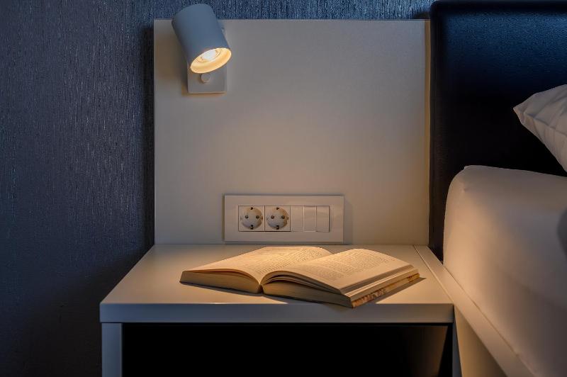 Double Room image 2