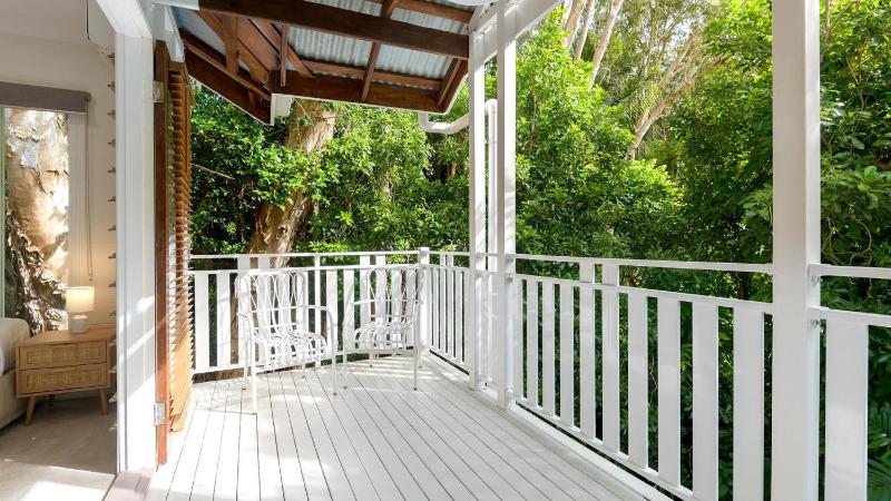 Craven Cottage at Full Moon Terraces - Tropical Queenslander Townhouse - image 19
