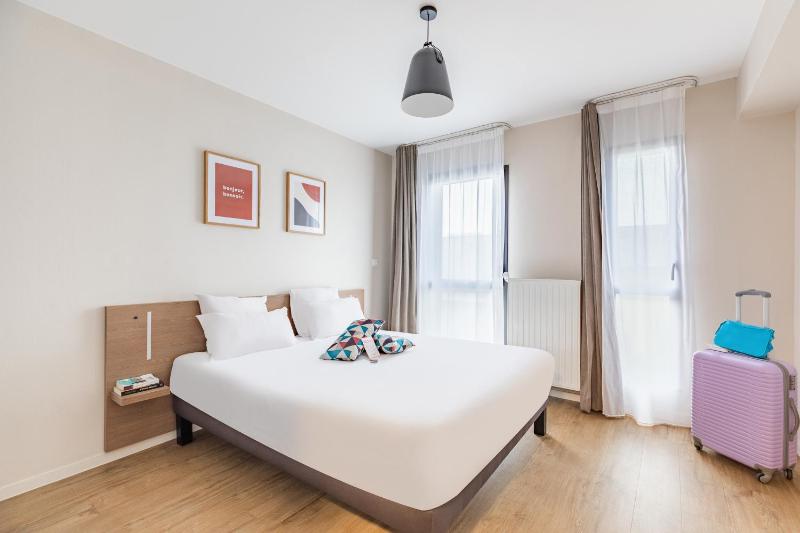 Large Apartment image 1
