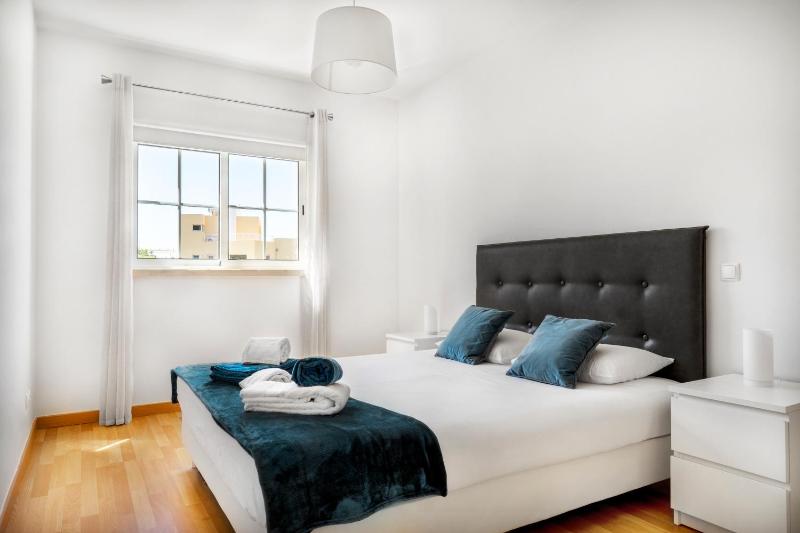 Ground Floor Apartment with Pool - image 17