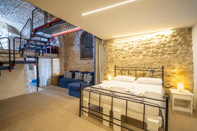 Luna Exclusive Apartment - image 7
