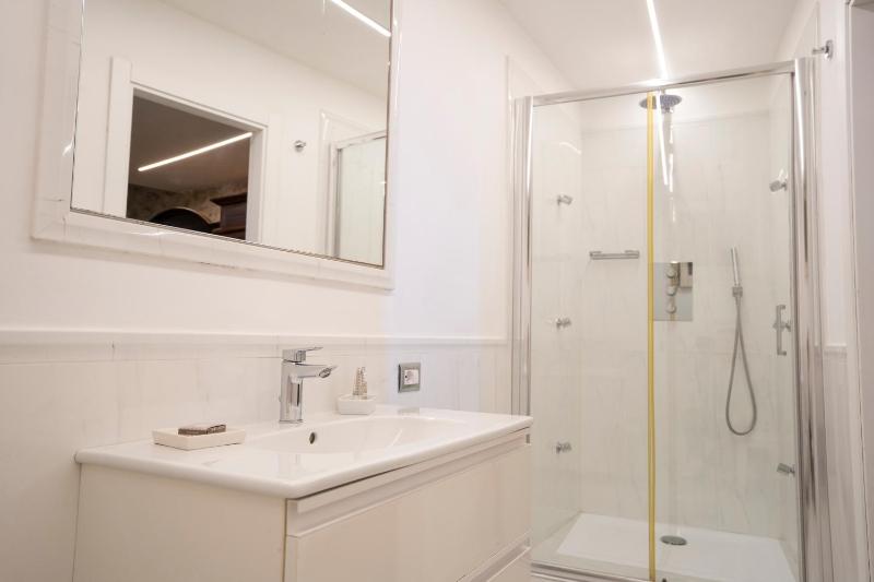 Luna Exclusive Apartment - image 39