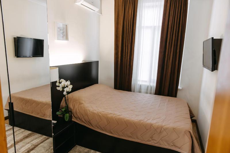 Single Room image 4