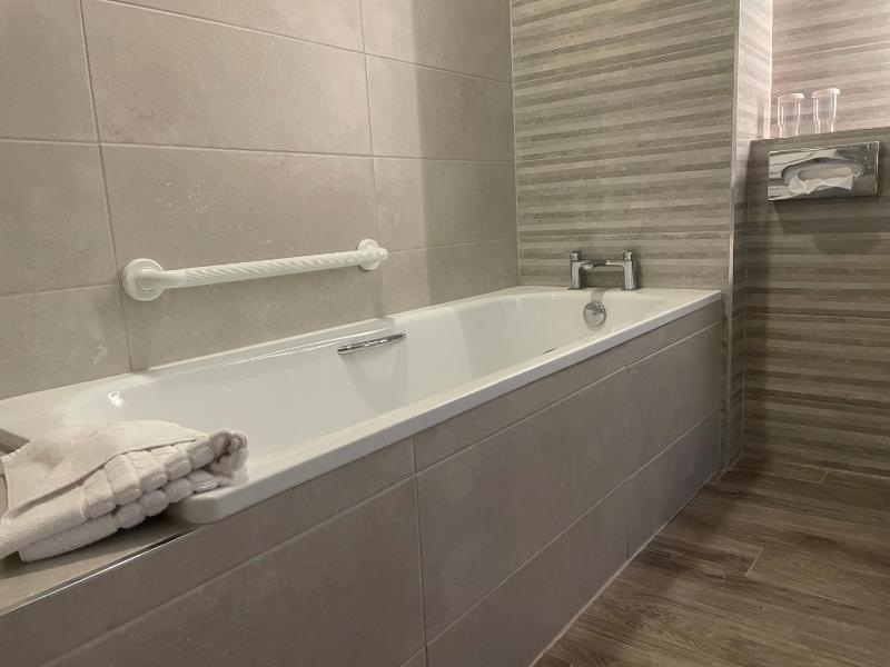 Double Room - Disability Access image 4