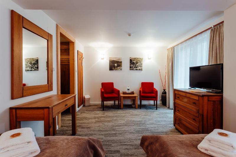 Standard Double or Twin Room with Balcony image 4