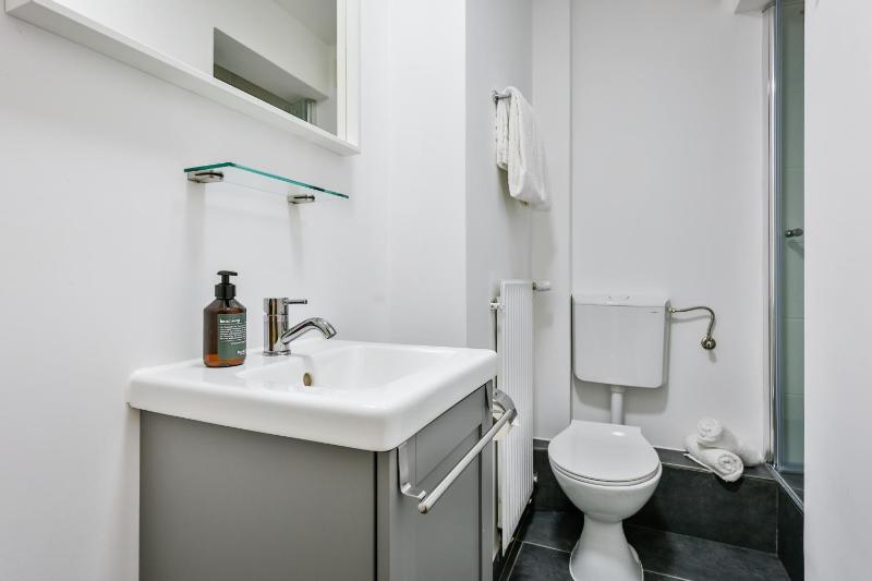 Single Room with Balcony image 1