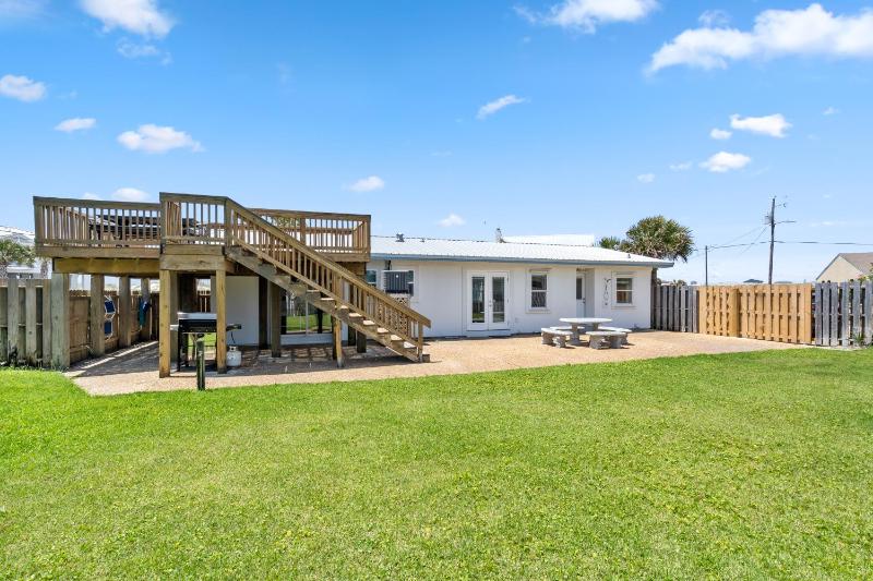 Island Beach Bungalow - image 38