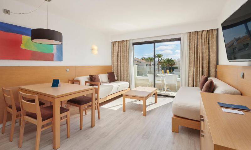 Garden Apartment image 3