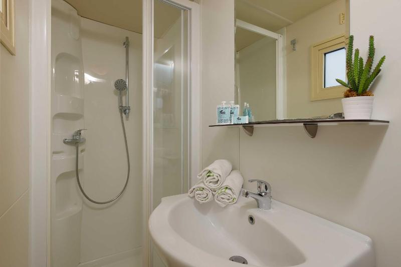 Standard Bungalow image 1