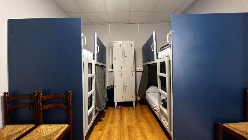 Bunk Bed in Mixed Dormitory Room image 4